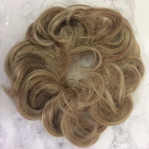 NWOT Toni Twist Soft Curls Faux-hair Wrap - Blonde
